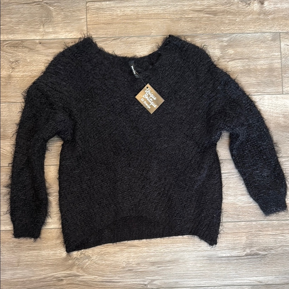Women's Black Sweater-TonTres Venti Black Soft Sweater